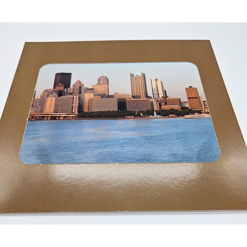 Gateway Clipper Fleet‎ Pittsburgh Skyline Souvenir Photo Folder 8x10 Gold Mount